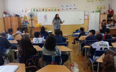 Equipo de Educación presenta el dispositivo de activación de memoria “piojito” en la Escuela Básica República de Panamá