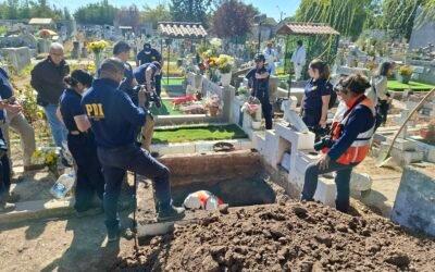 Exhumación: una familia busca confirmar la identidad de su ser querido 